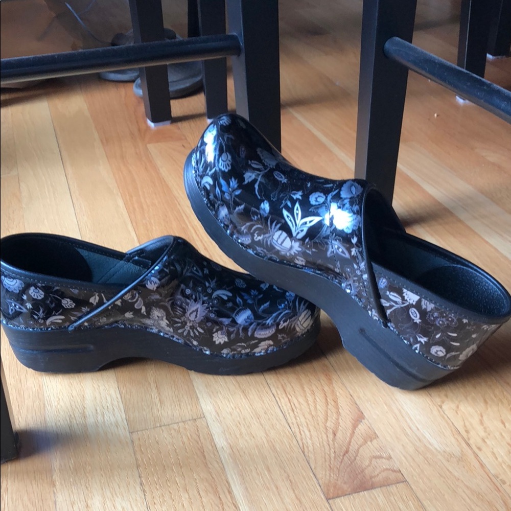 Dansko Black/Blue/Silver Floral Clogs size 39